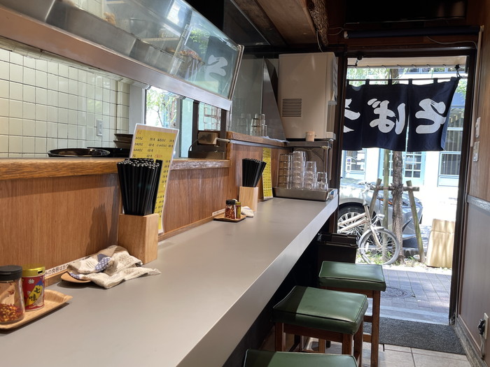 STAND SOBA TOKYO 店内の様子