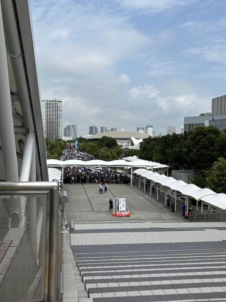 コミケ待機列②